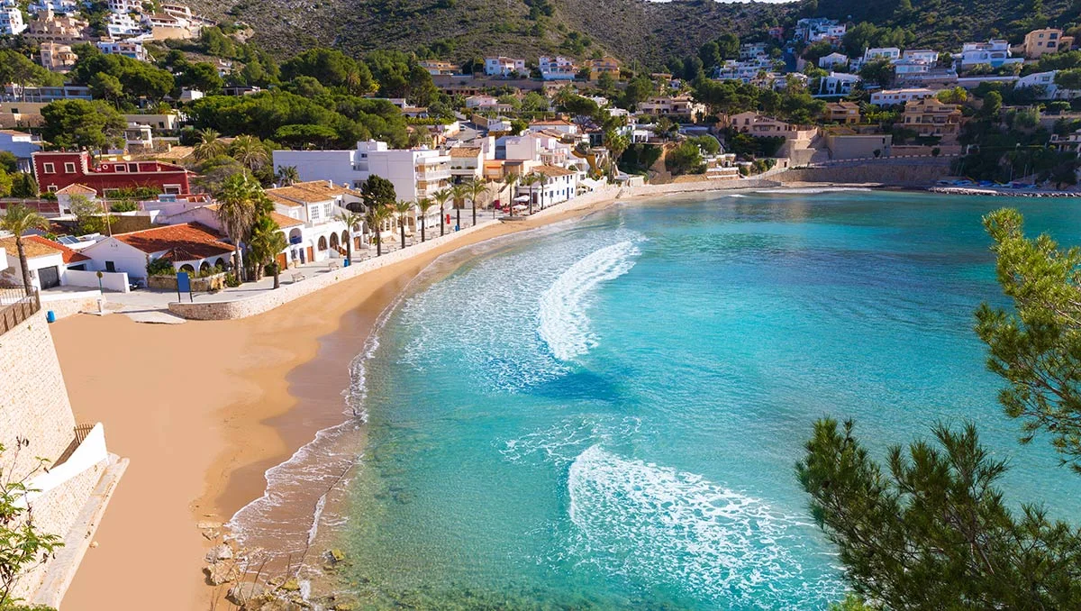 Costa Blanca · Moraira, una de las zonas donde gestionamos