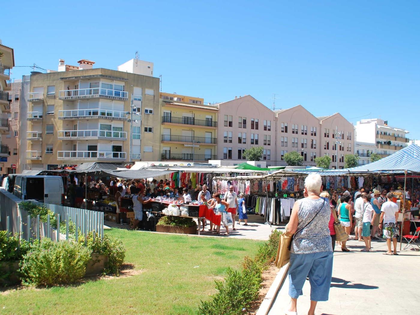 Moderna joya en Jávea, 2 dorm, piscina, garaje y terraza