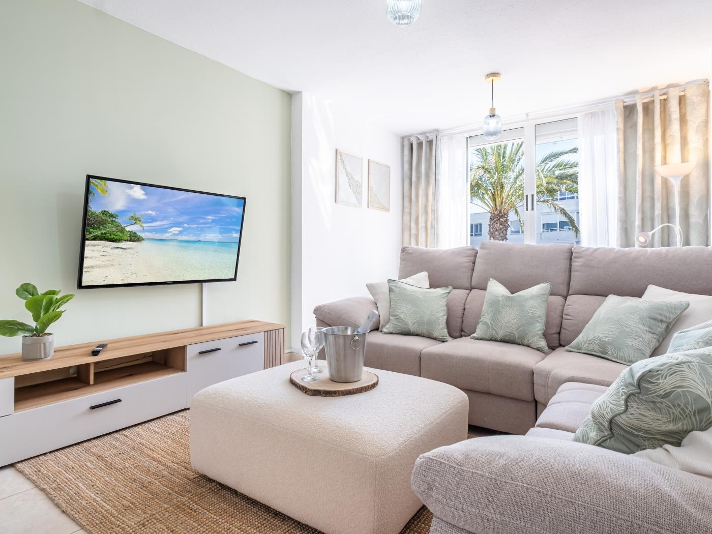 Modern 4BR Gran Alacant: Pool, Garage Spacious · Santa Pola