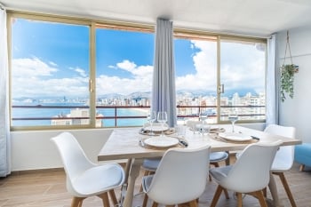 Stunning Sea Views Levante 2BR Flat with Pool · Benidorm