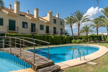 Steps to Arenal Beach 4BR Home, Pool, Garage B · Jávea