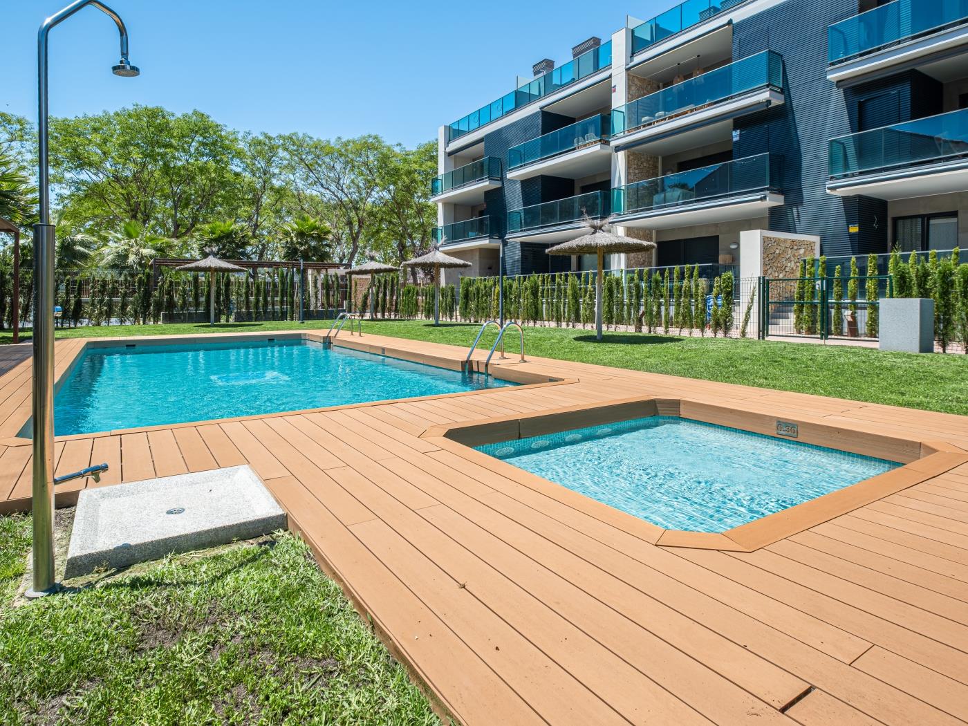 Ático de lujo, piscina y terrazas