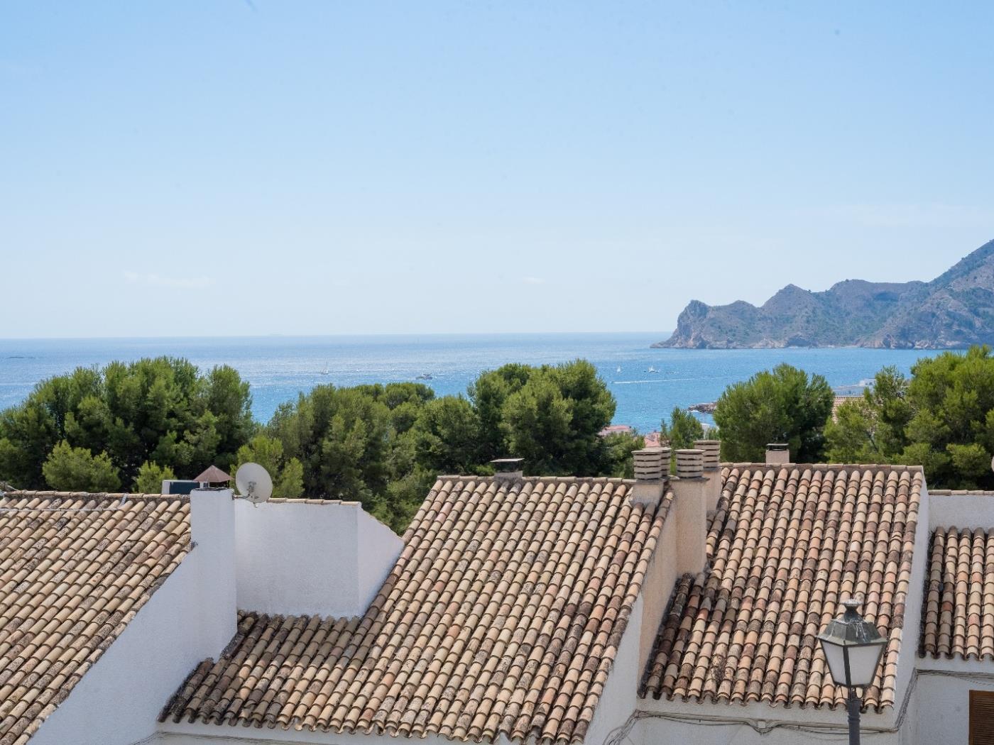 Dúplex Piteres Altea · Terrace and Sea Views · Altea