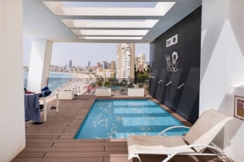 Ocean Sky Sea Benidorm, parking y piscina