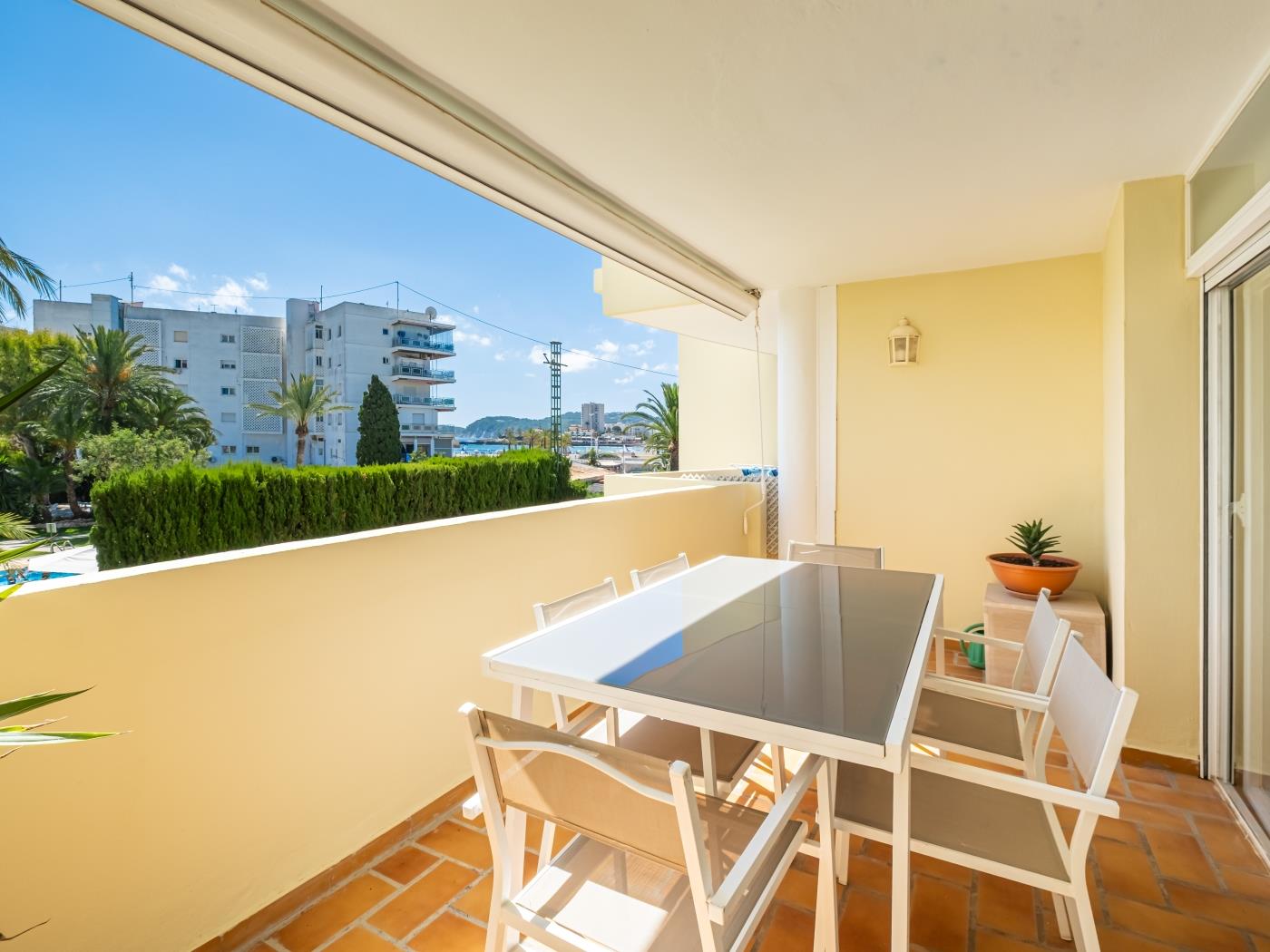 Girasol Coastal Retreat. 2BR I Pool · Alicante